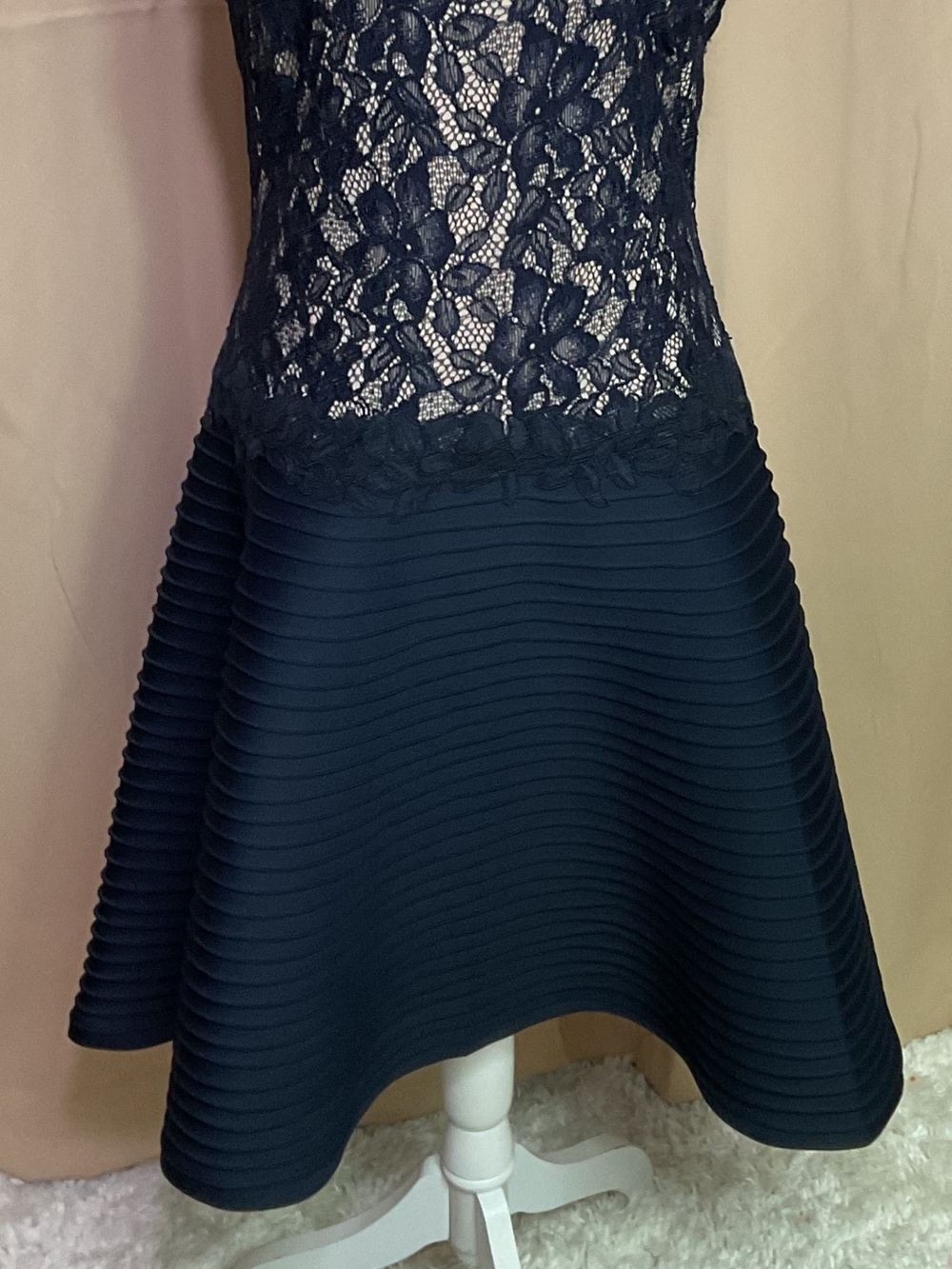 Tadashi Shoji Pintuck  Neoprene A Line Cocktail Dress - Picture 3 of 11